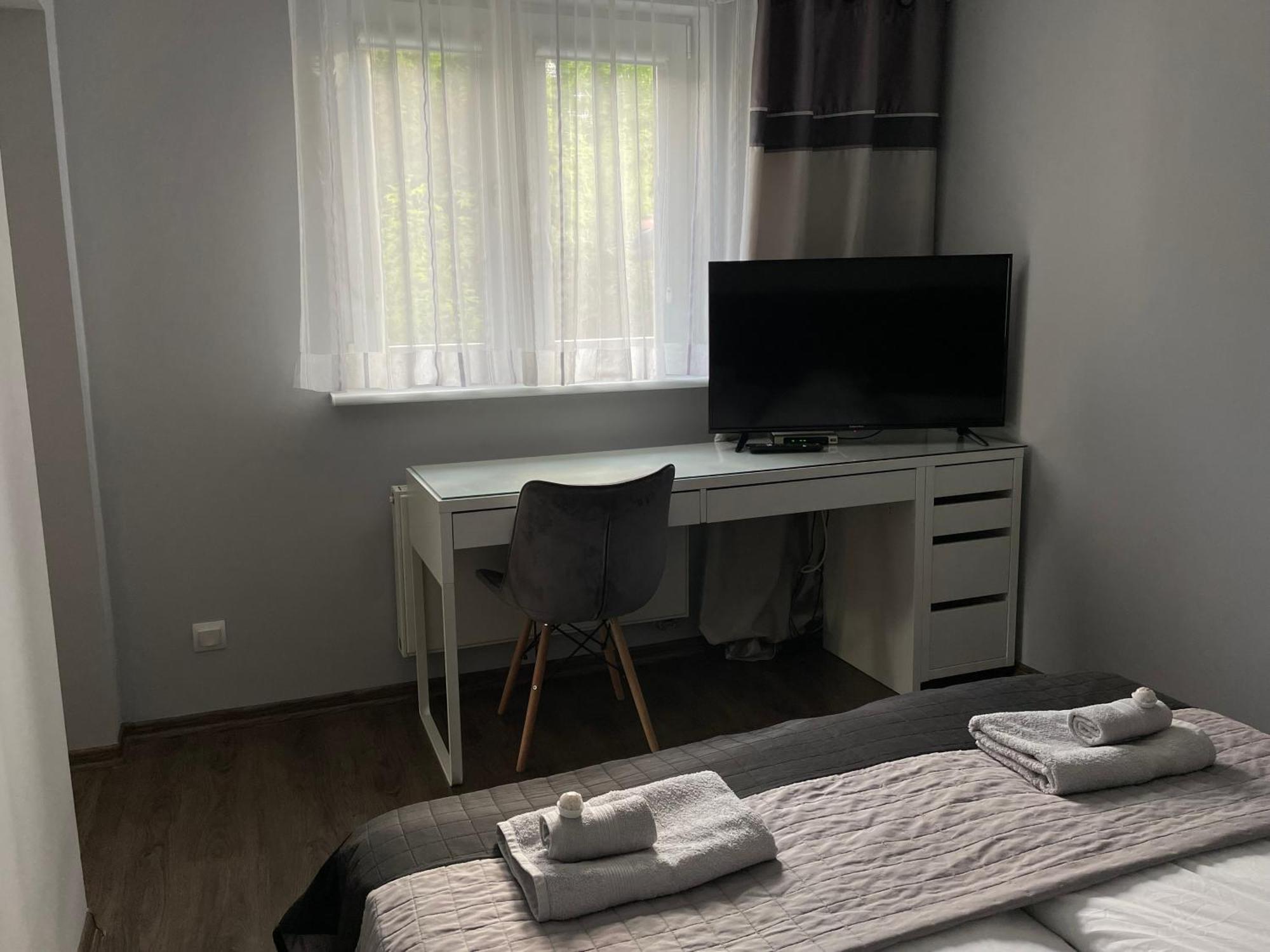 Apartament Lazur Pila Exterior photo