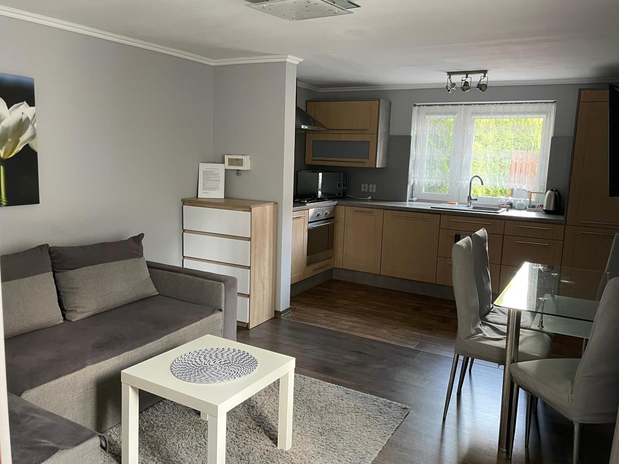 Apartament Lazur Pila Exterior photo
